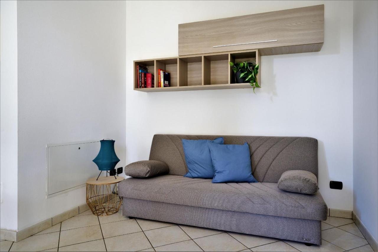 La Casa Dei Tigli - Bilocale Con Taverna E Giardino Apartment Gorgonzola Bagian luar foto
